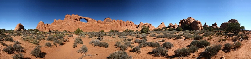  Arches National Park: Skyline Arch